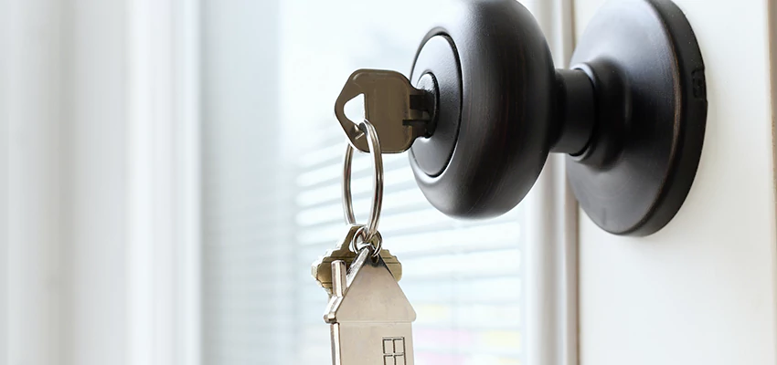 Bifold Door Knob Replacement in Stevenson Ranch, California